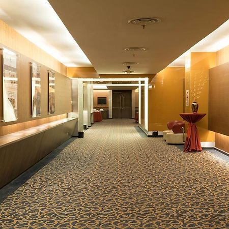 The Klagan Regency 1Borneo Hotel Kota Kinabalu Exterior photo
